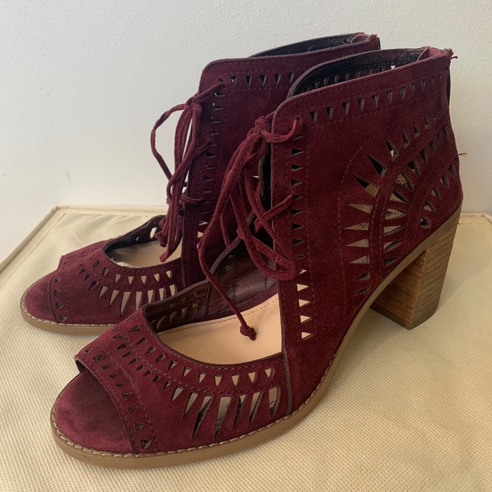 Vince Camuto Burgundy Lace Up Heals